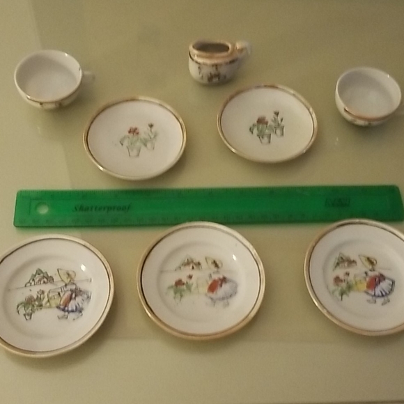 8 piece child's tea set. Fair condition. Vintage. - Picture 6 of 7